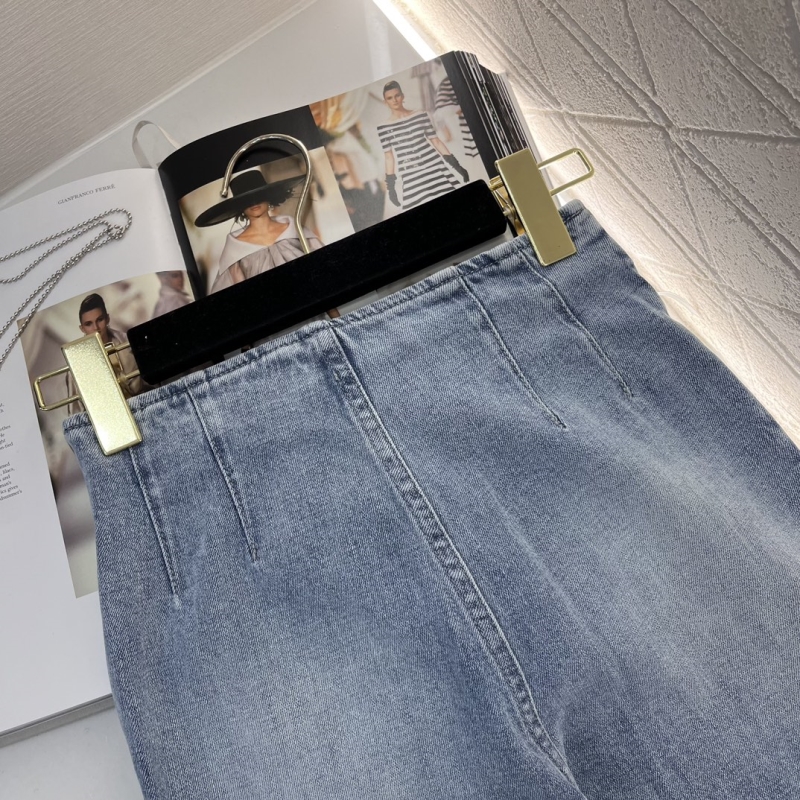 Chanel Jeans